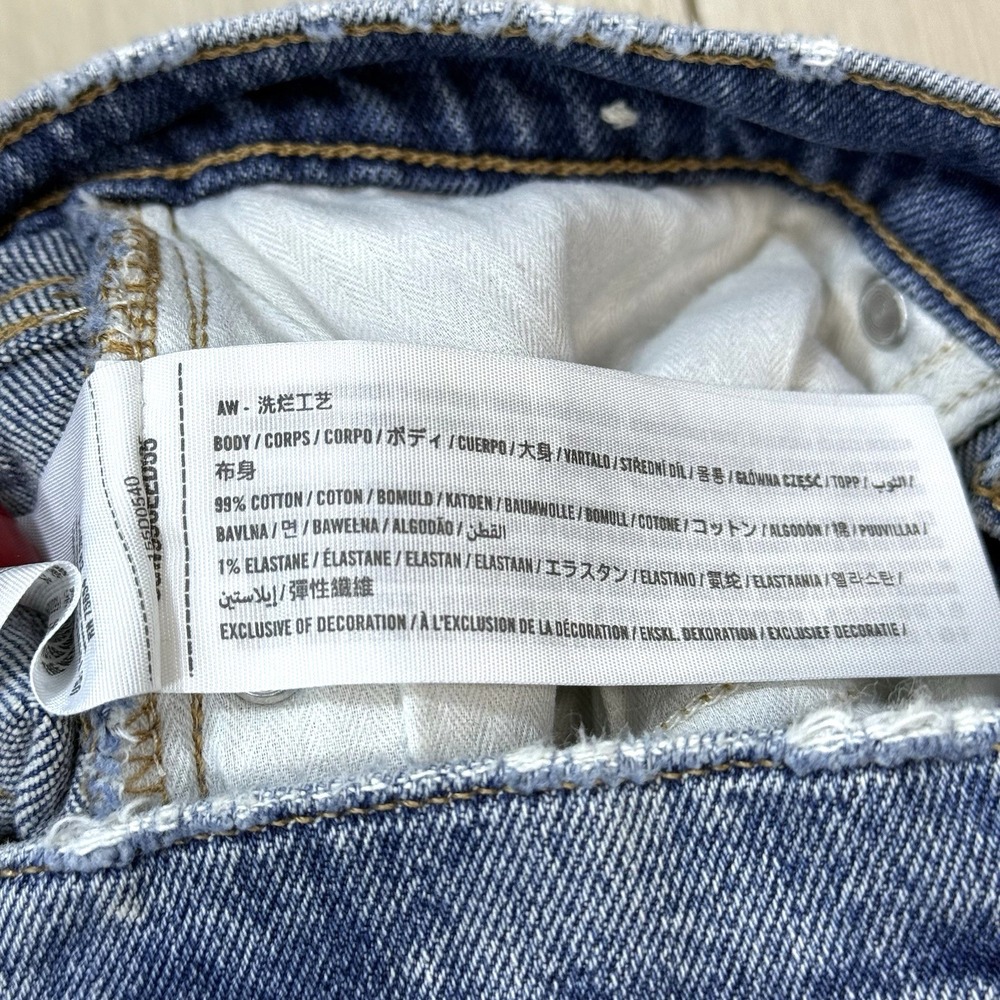 Abercrombie High Rise Mom Jeans Size 25 (24) Distressed Blue Denim Raw Hem Crop - Picture 6 of 8
